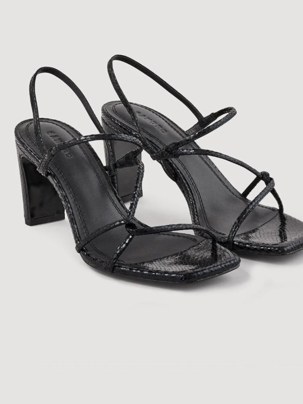 Sandals with narrow straps
